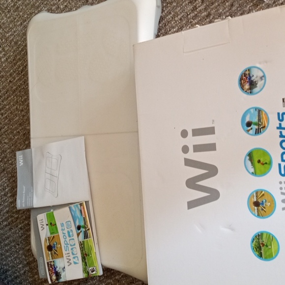 WII WORKOUT SYSTEM - Picture 3 of 9